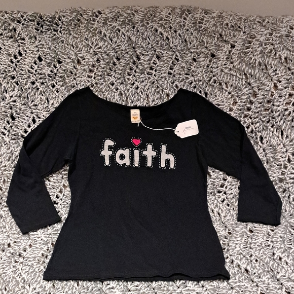 Amy Tangerine Tops - 259 - 🌸 Faith Looks Good on You! | Amy Tangerine NWT Womens Boatneck Top